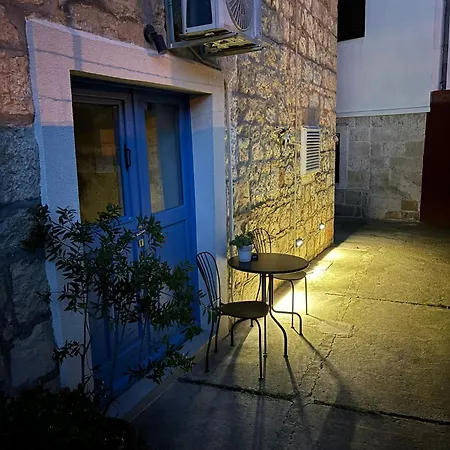 Ana Apartment
